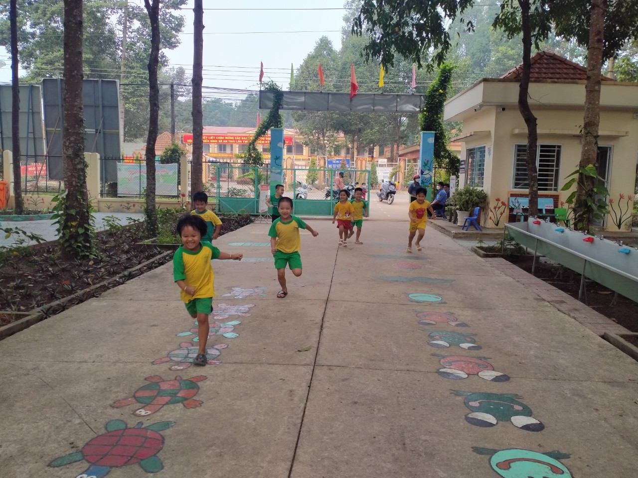 z3477138030640_15da2b476fd0980f59b575f265301acc