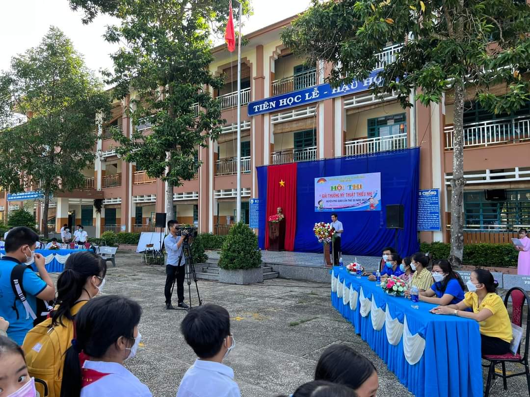 z3478046882517_5c1784ed28ef30176443f5c3e826459c