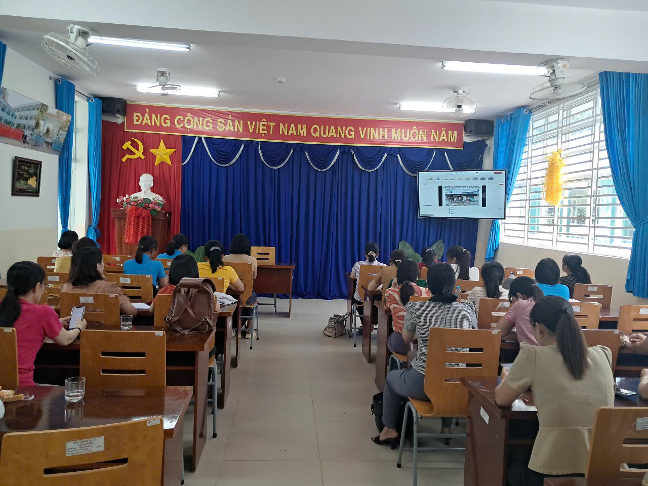 z6816384872308_dbe3f0ec5e80a5bc0f08b424d3bb0a26